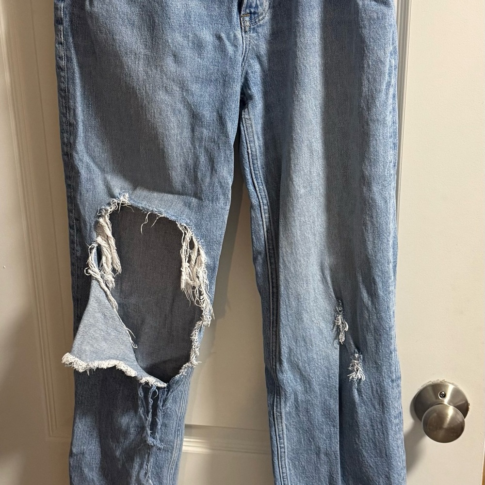Abercrombie & Fitch High Rise Distressed Blue Jeans